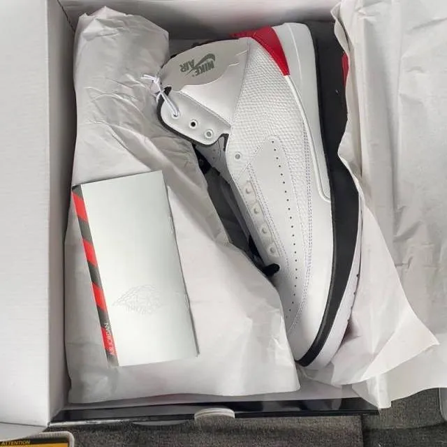 2022 nike air jordan 2 retro og chicago 11 white varsity...