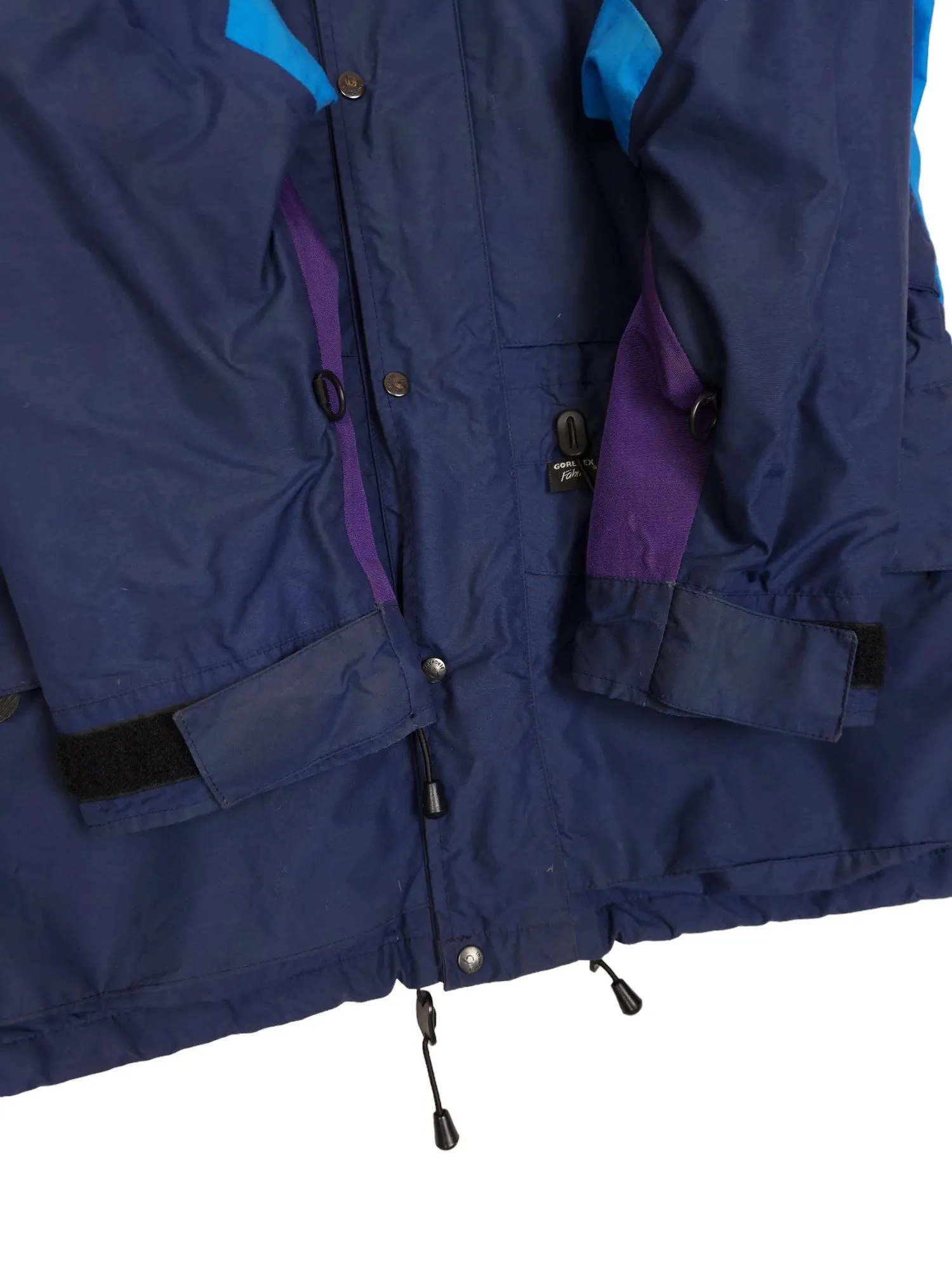 90's Berghaus  Trango Extrem 700 Gore-Tex Rain Jacket - Size Medium (relaxed fit)