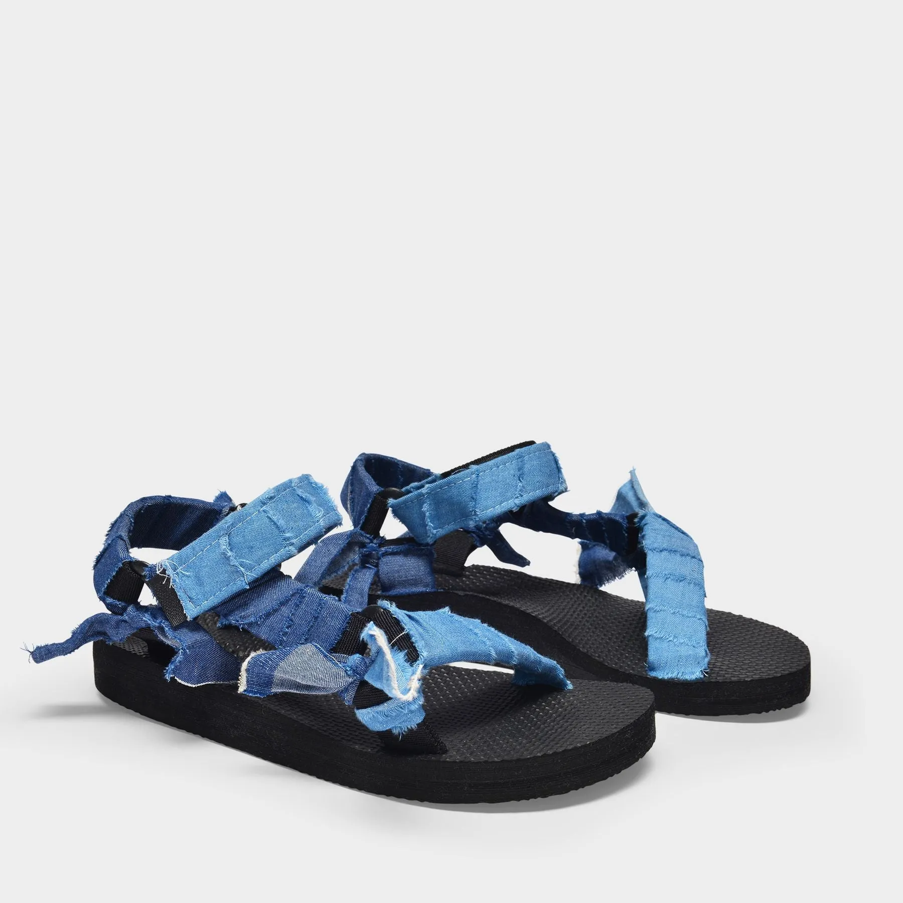 Arizona Love  Trekky Sandals in Blue Canvas