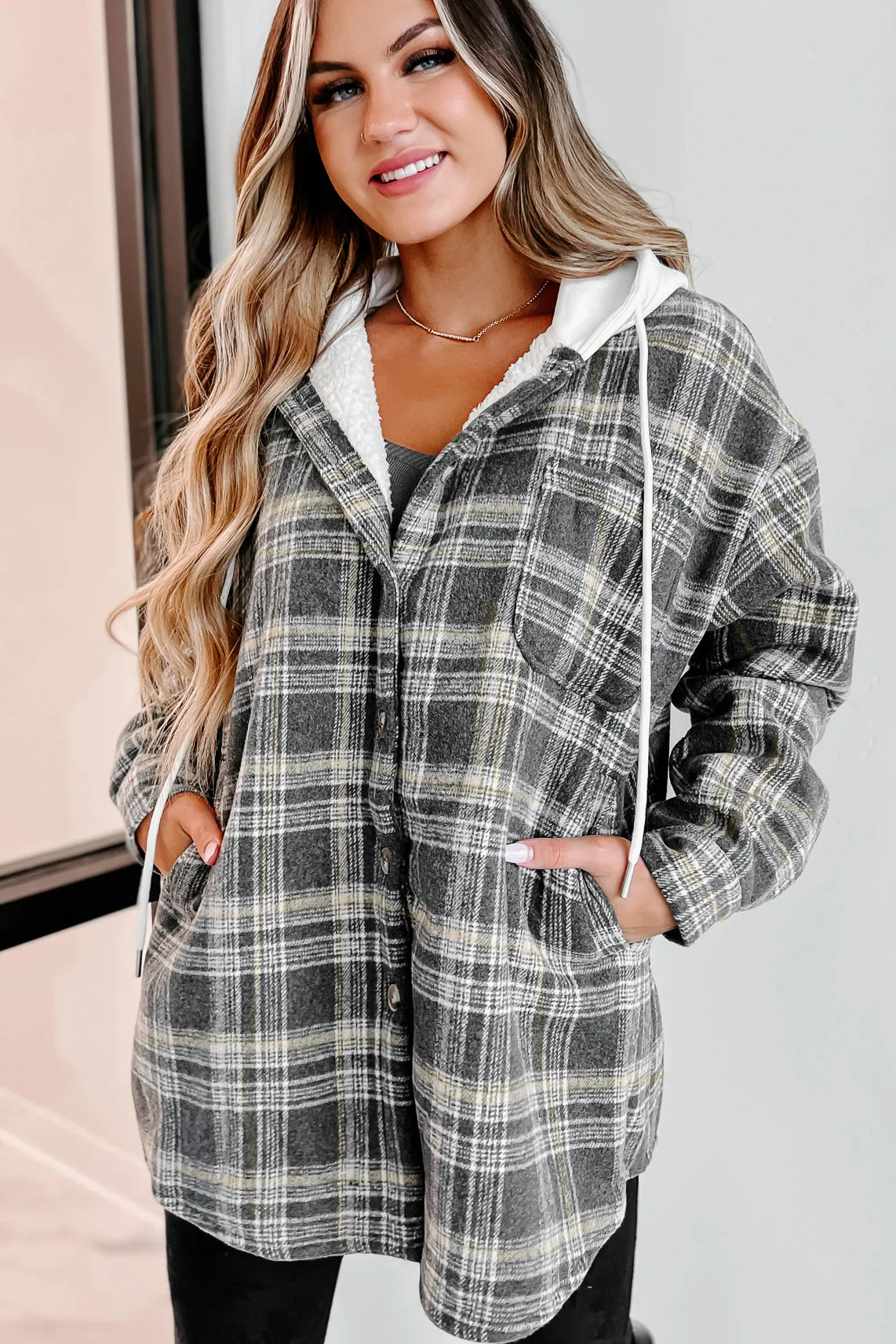 Around The Fire Sherpa Lined Hooded Plaid Jacket (Grey)