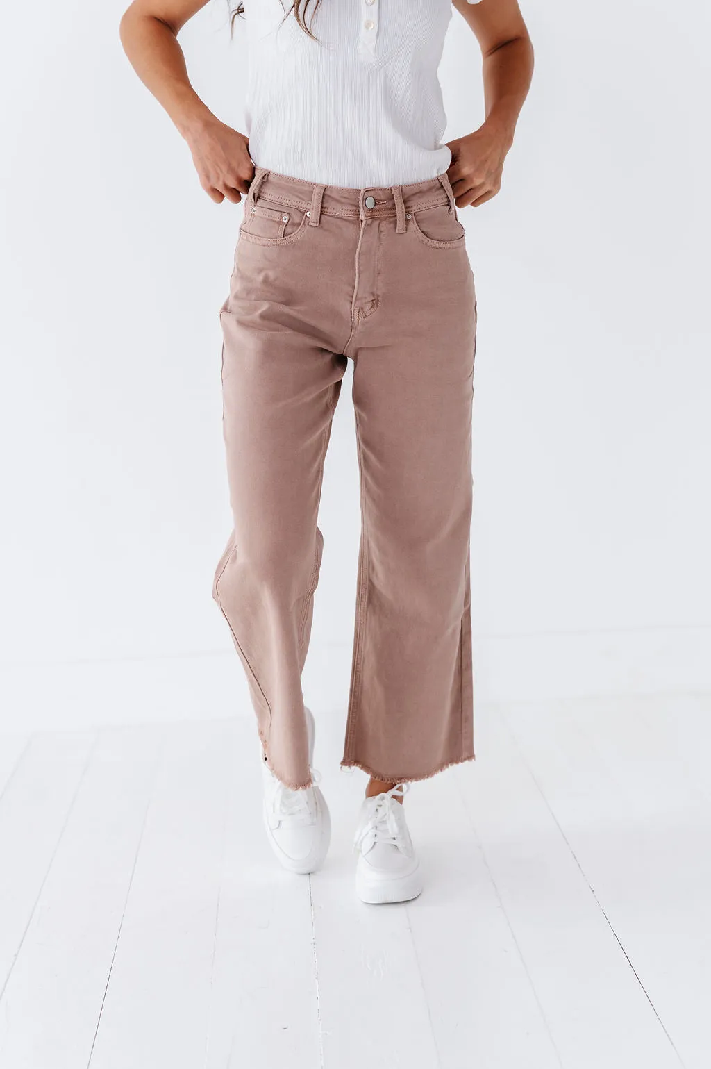 Chandler Wide Leg Jeans in Taupe