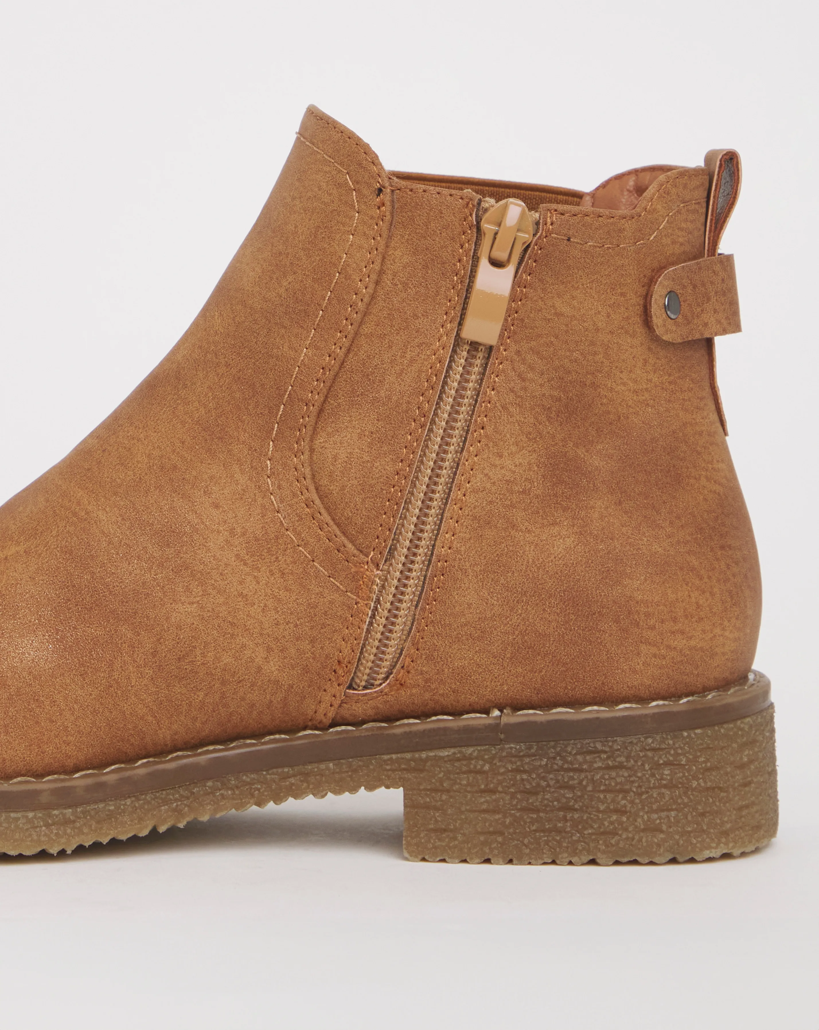 Cushion Walk Chelsea Boot Crepe Sole EEE Fit