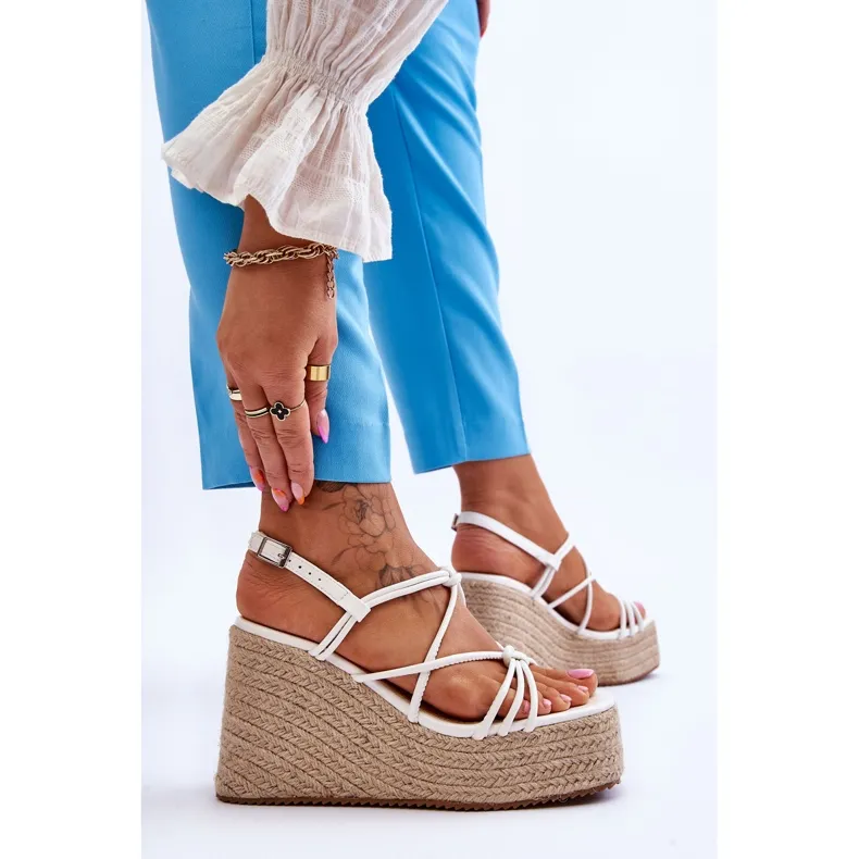 Fashionable Wedge Sandals With Braid White Nessia