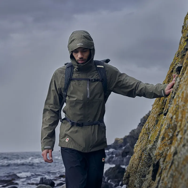 Fjallraven Mens High Coast Hydratic Trail Jacket