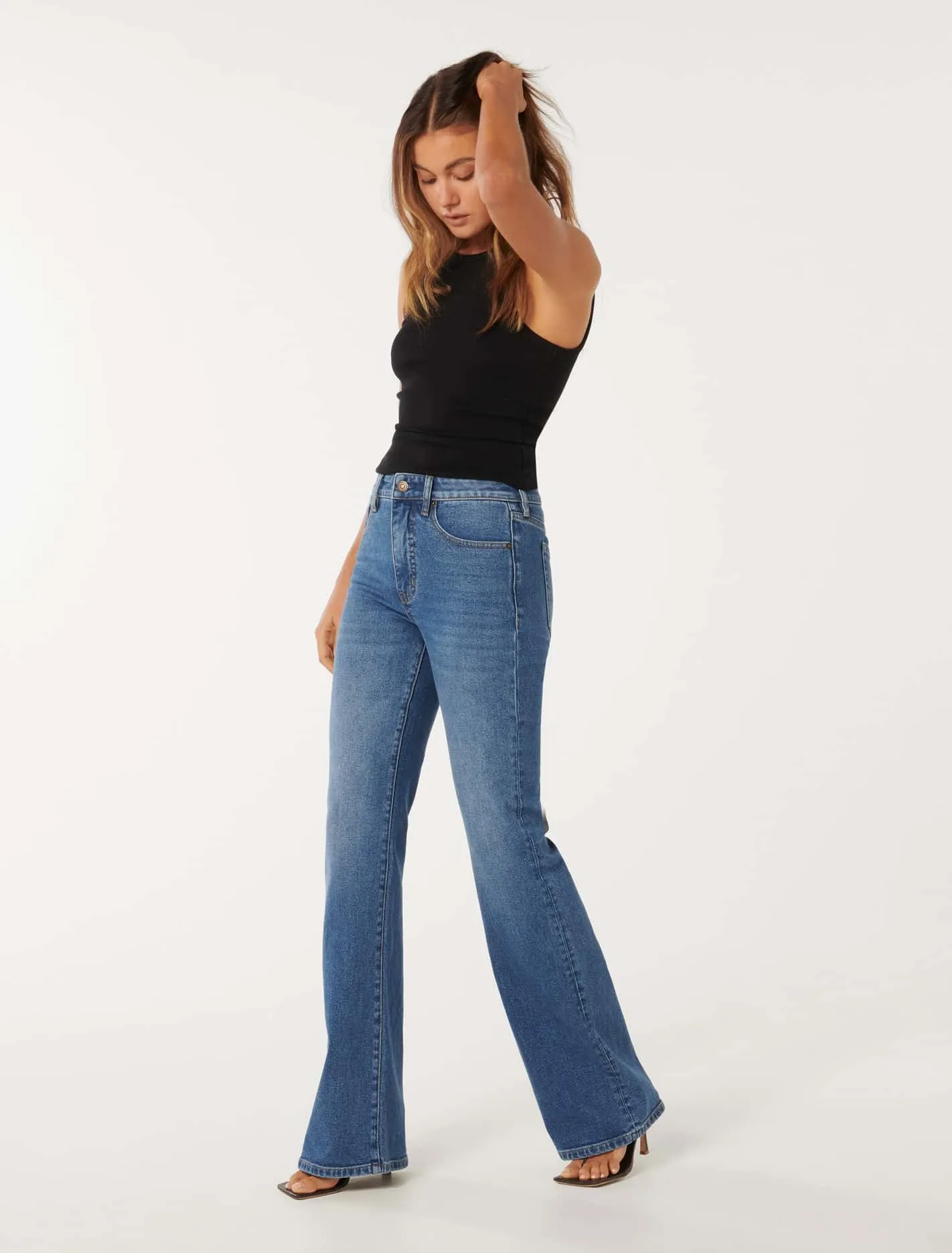 Kira Relaxed Flare Jeans