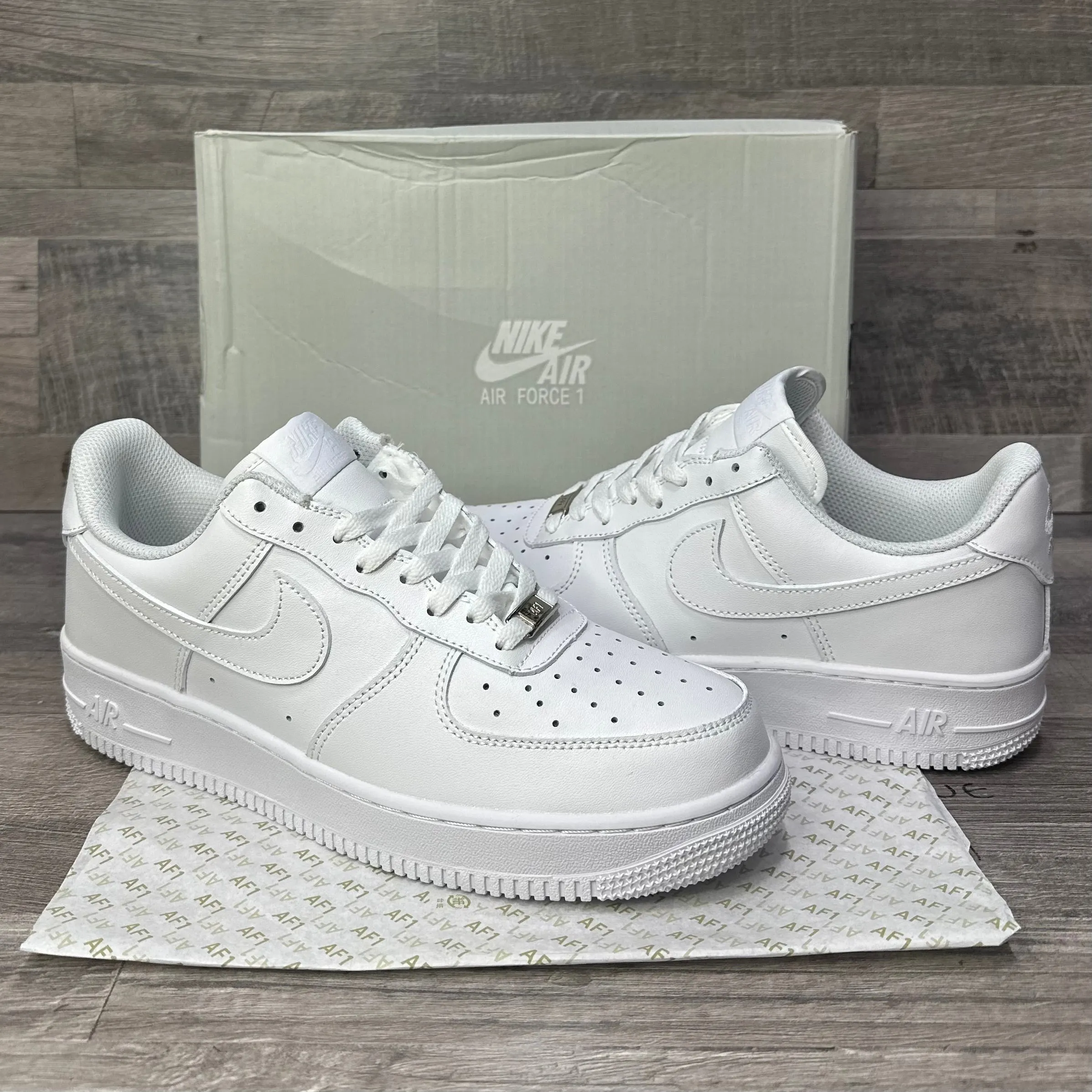 Nike Air Force 1 07” White