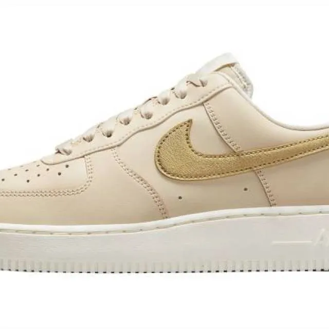 Nike Air Force 1 Low Gold Swoosh