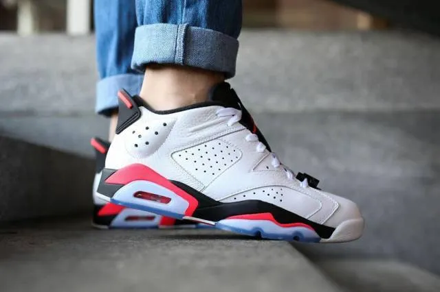 NIKE Air Jordan 6 Retro Low 304401-123 White/Infrared 23/Bla