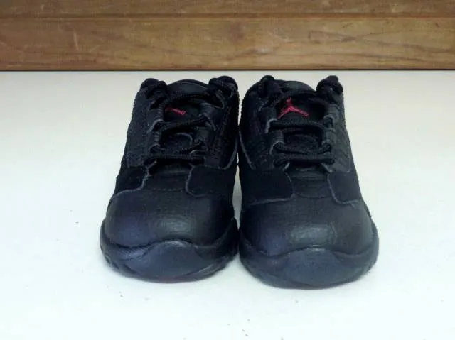 Nike Air Jordan XI 11 IE Low Referee 2015 Retro 768876-0...