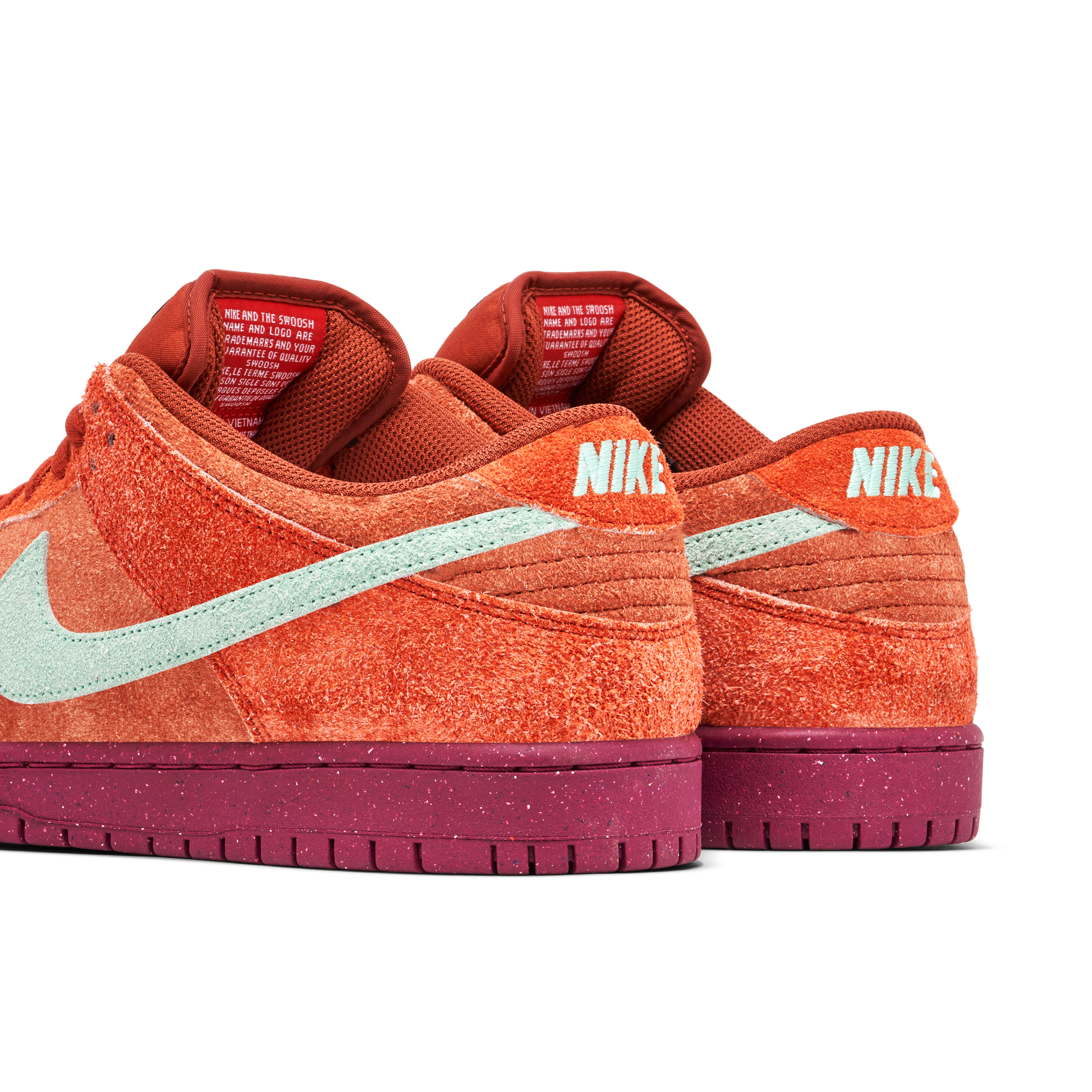 Nike SB Dunk Low Pro Mystic Red | DV5429-601 | Laced