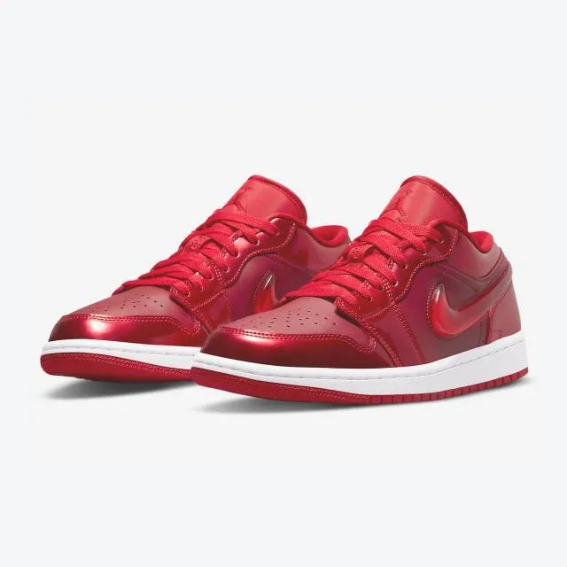 Nike Women's Air Jordan 1 Low SE (Pomegranate/ Universit...