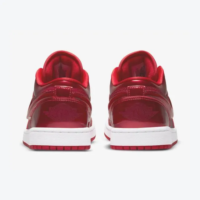 Nike Women's Air Jordan 1 Low SE (Pomegranate/ Universit...