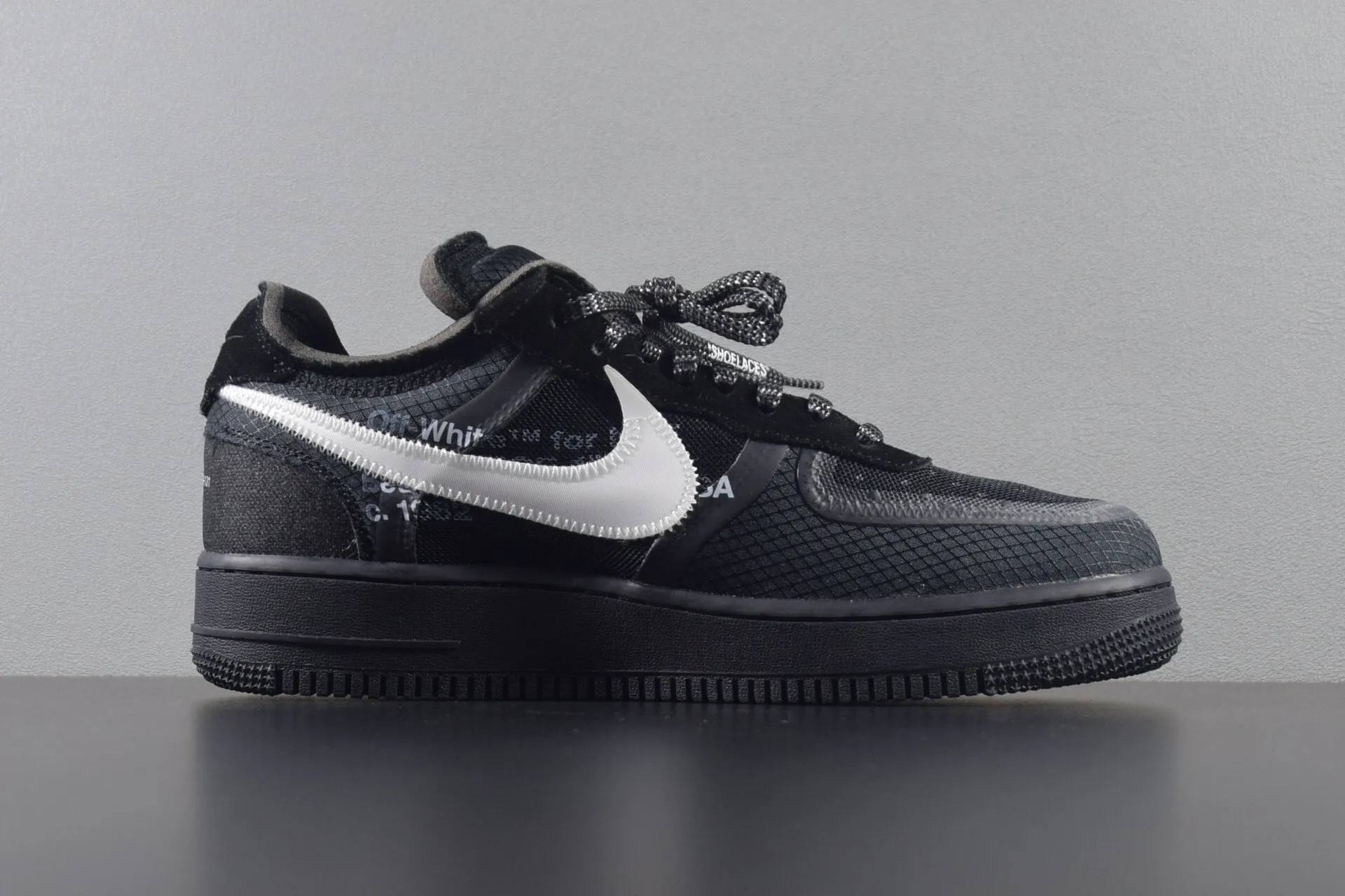 Off-White x Nike Air Force 1 Low Black