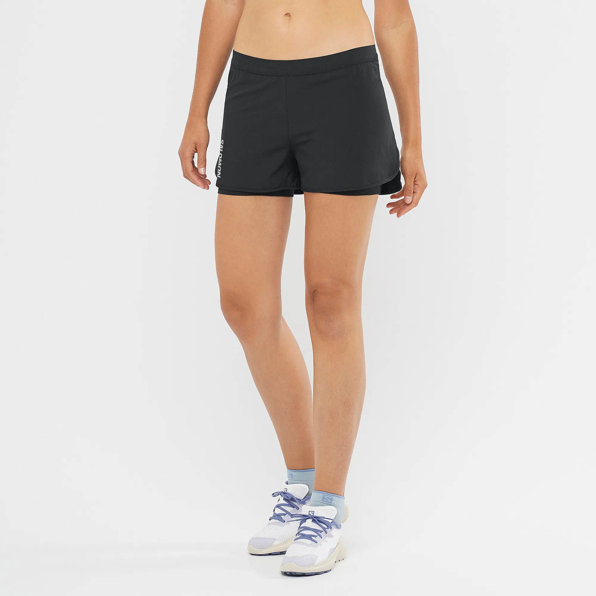 Salomon Women's Cross 2in1 Shorts Deep Black | Buy Salomon Women's Cross 2in1 Shorts Deep Black here | Outnorth